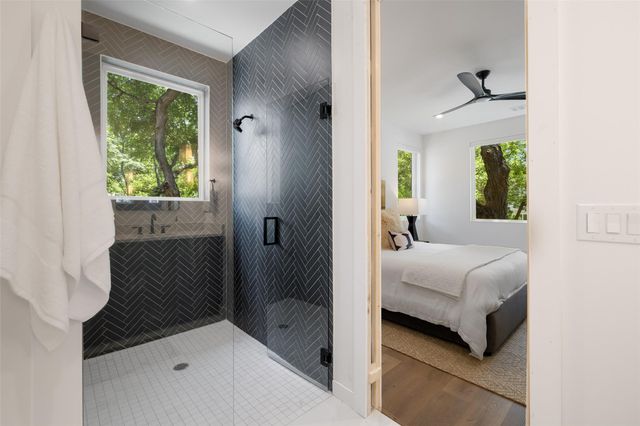 1800 Singleton Ave, Austin, TX 78702