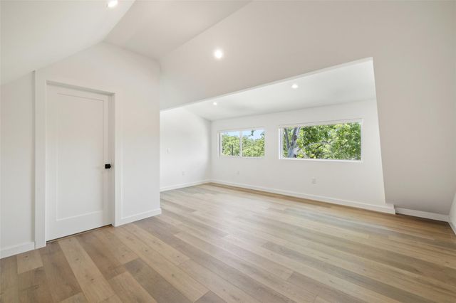 1800 Singleton Ave, Austin, TX 78702