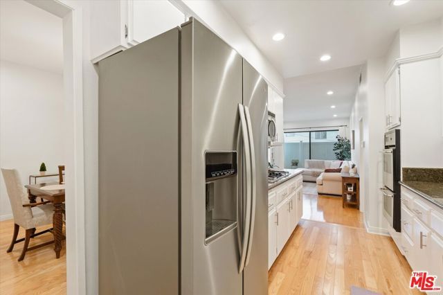11947 Dorothy Street 203, Los Angeles, CA 90049