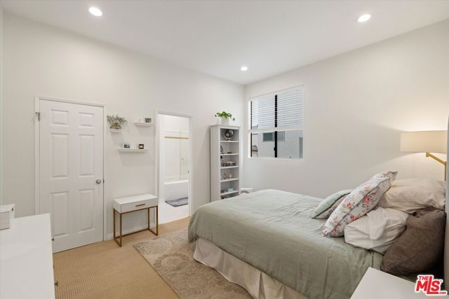 11947 Dorothy Street 203, Los Angeles, CA 90049