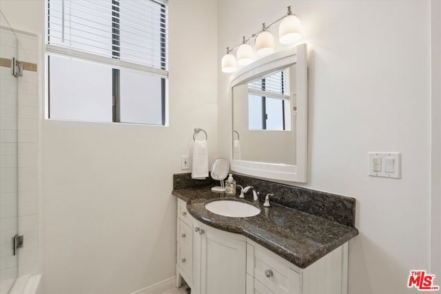 11947 Dorothy Street 203, Los Angeles, CA 90049