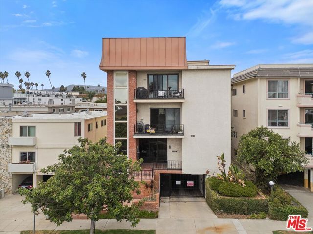 11947 Dorothy Street 203, Los Angeles, CA 90049