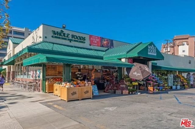 11947 Dorothy Street 203, Los Angeles, CA 90049