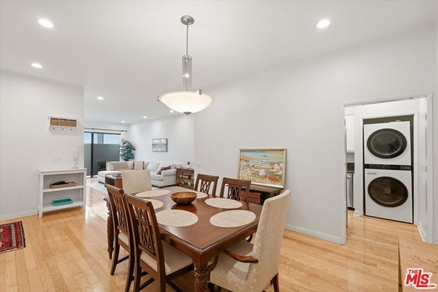 11947 Dorothy Street 203, Los Angeles, CA 90049