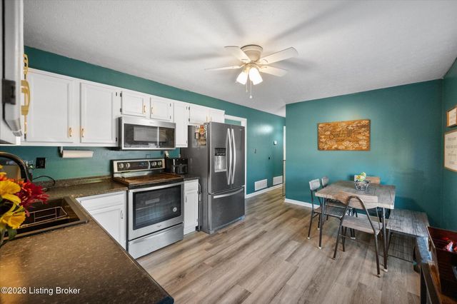 123 Fawn Ct, Louisville, KY 40229
