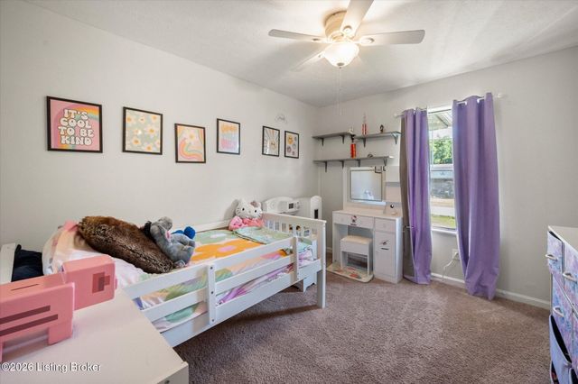 123 Fawn Ct, Louisville, KY 40229