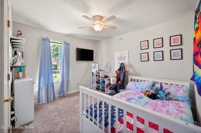 123 Fawn Ct, Louisville, KY 40229