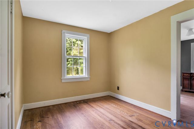 5711 Middle Rd, Prince George, VA 23875