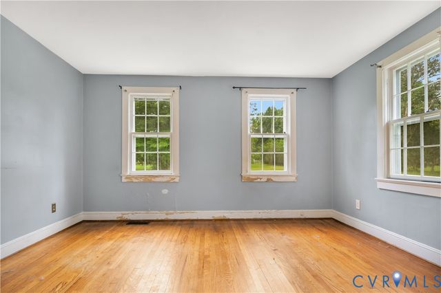 5711 Middle Rd, Prince George, VA 23875