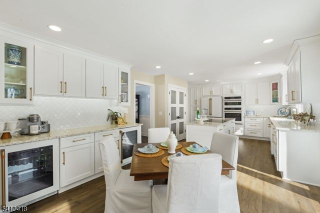 31 Warren Cutting, Chester Twp., NJ 07930