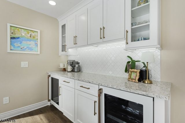 31 Warren Cutting, Chester Twp., NJ 07930