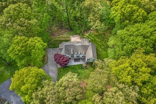 31 Warren Cutting, Chester Twp., NJ 07930