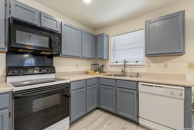 719 Leopard, San Antonio, TX 78251