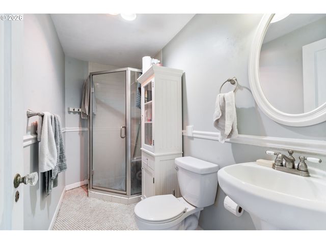 2087 Nw OVERTON St 204, Portland, OR 97209