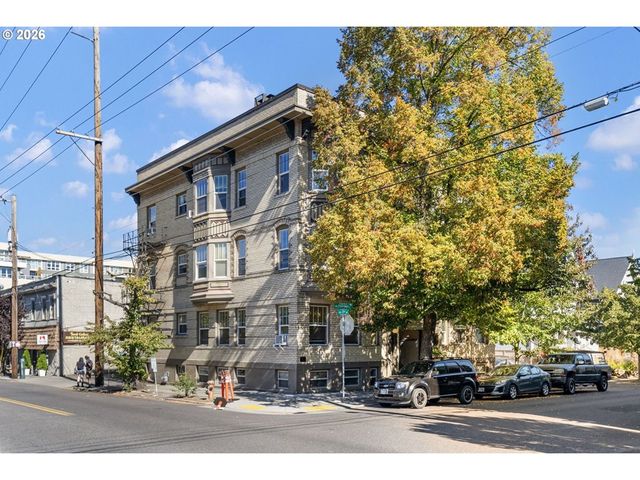 2087 Nw OVERTON St 204, Portland, OR 97209