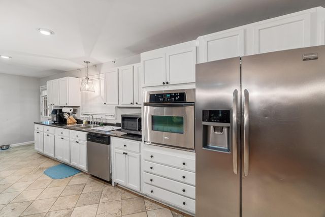 115 Smith St., Petal, MS 39465