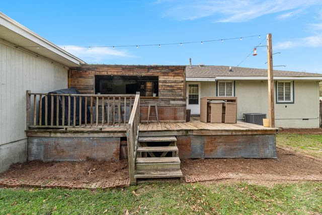 115 Smith St., Petal, MS 39465