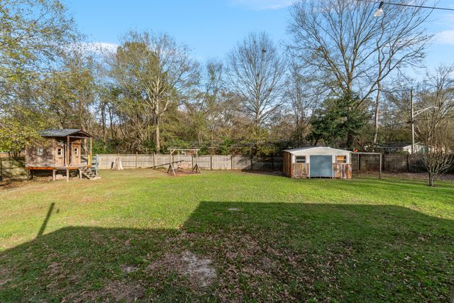 115 Smith St., Petal, MS 39465