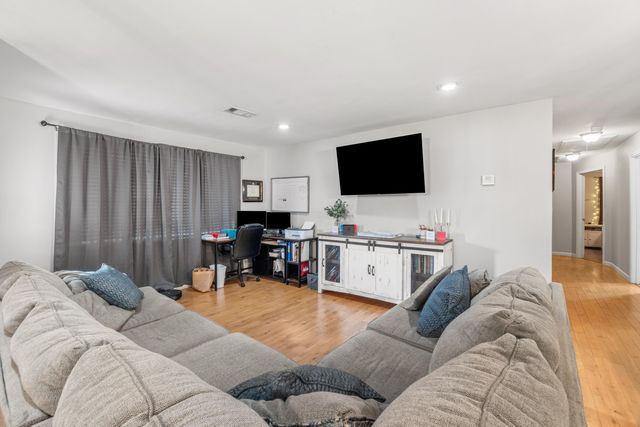 115 Smith St., Petal, MS 39465