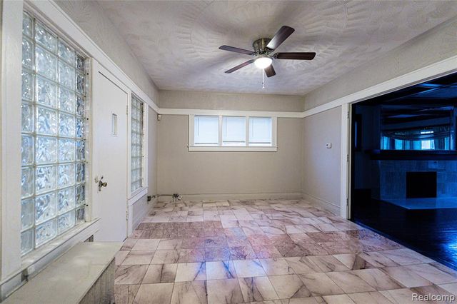 39 Colorado Street, Highland Park, MI 48203