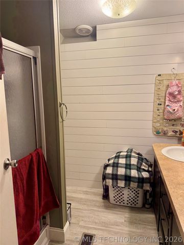 509 N Willis, Kingston, OK 73439