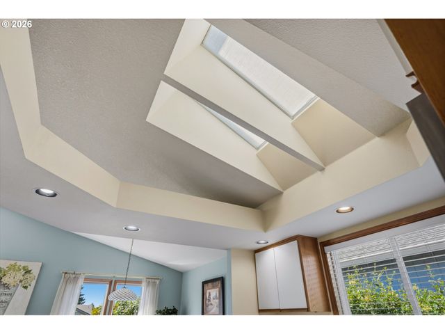 12618 Sw PEACHVALE St, King City, OR 97224