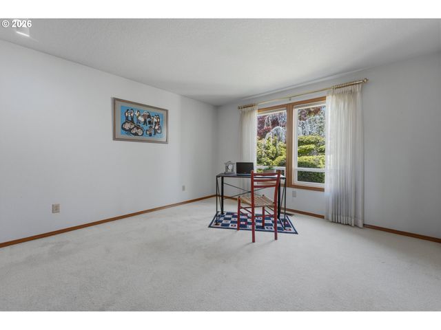 12618 Sw PEACHVALE St, King City, OR 97224
