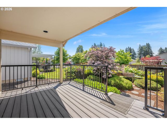 12618 Sw PEACHVALE St, King City, OR 97224