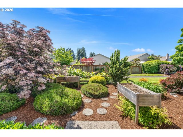 12618 Sw PEACHVALE St, King City, OR 97224