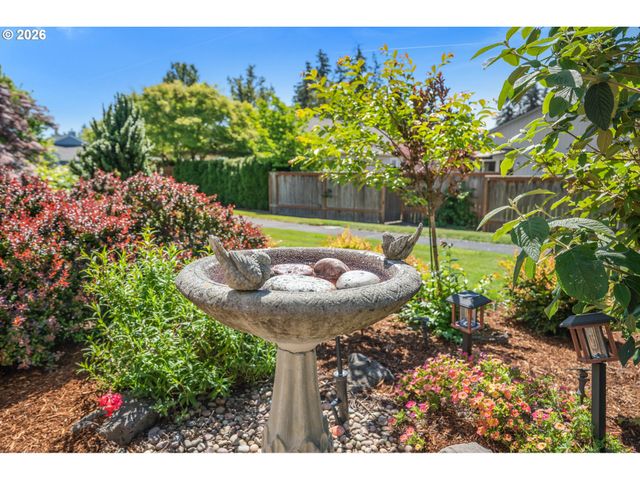 12618 Sw PEACHVALE St, King City, OR 97224