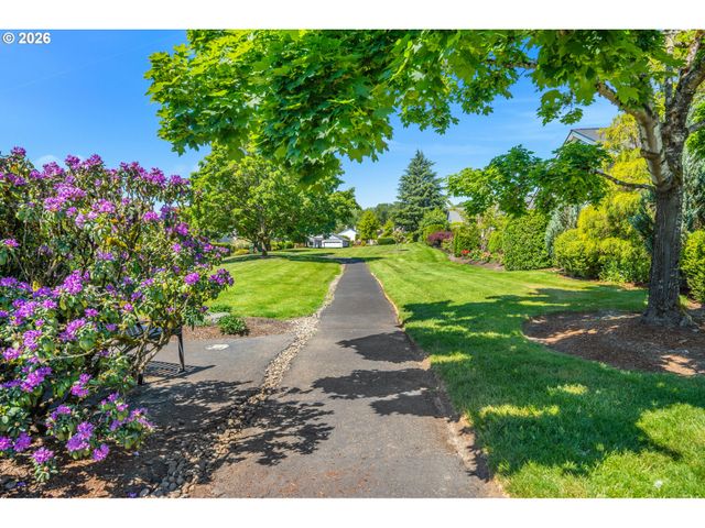 12618 Sw PEACHVALE St, King City, OR 97224