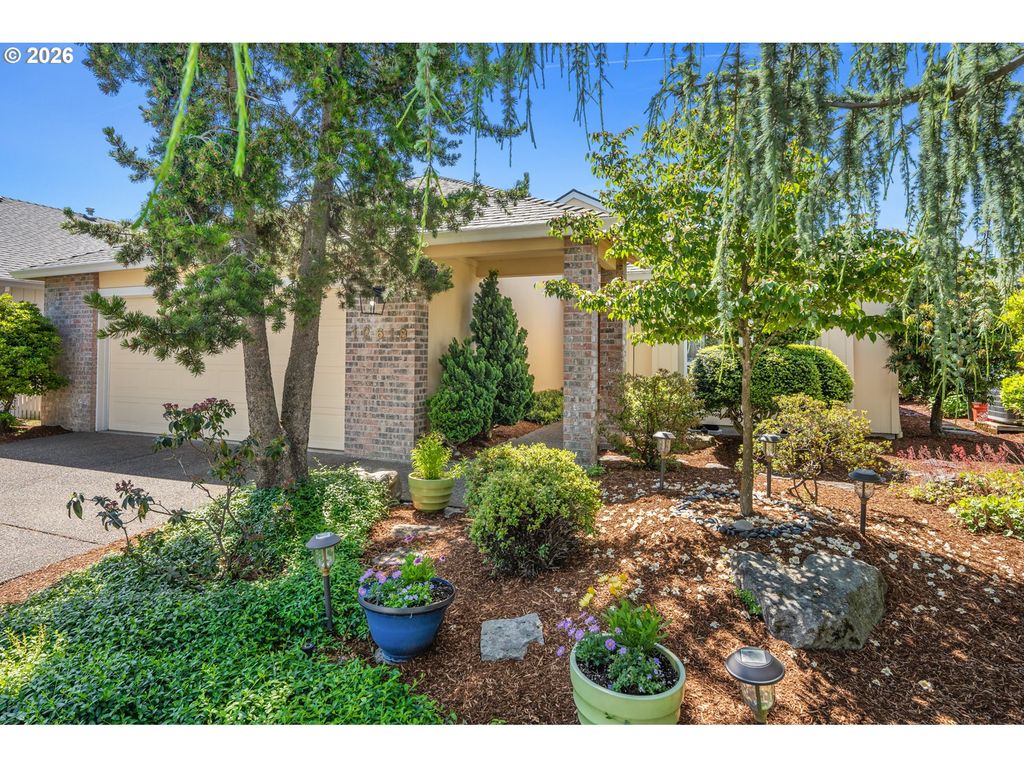 12618 Sw PEACHVALE St, King City, OR 97224
