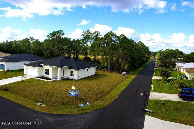 296 Delake Road NW, Palm Bay, FL 32907