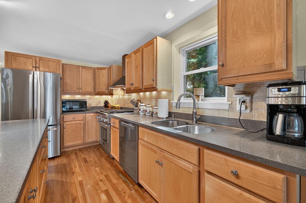 44 Helenfield Drive, Alfred, ME 04002 — photo 2