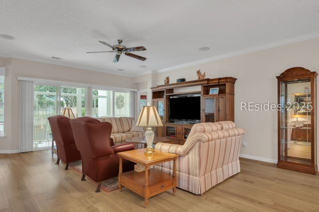 8 Thomas Bee Dr, Bluffton, SC 29909