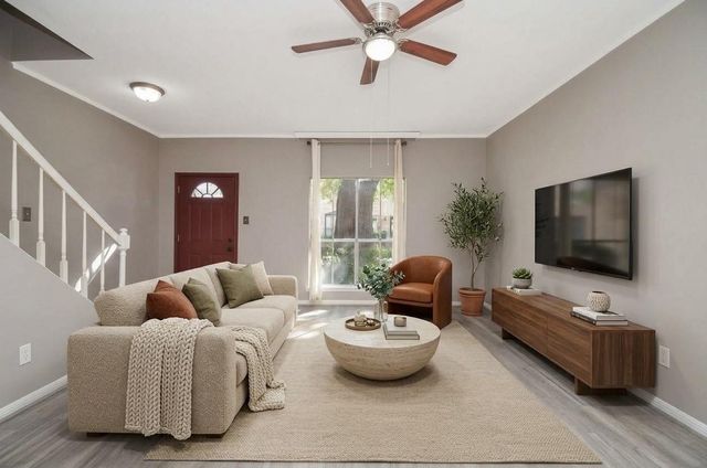 850 Threadneedle Street 75, Houston, TX 77079