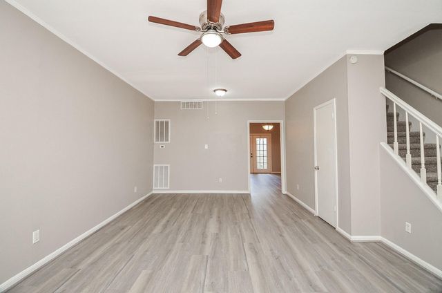 850 Threadneedle Street 75, Houston, TX 77079