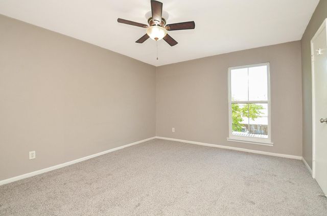 850 Threadneedle Street 75, Houston, TX 77079