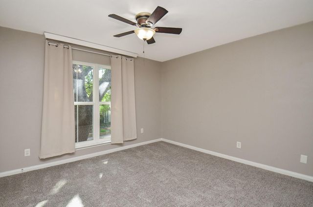 850 Threadneedle Street 75, Houston, TX 77079