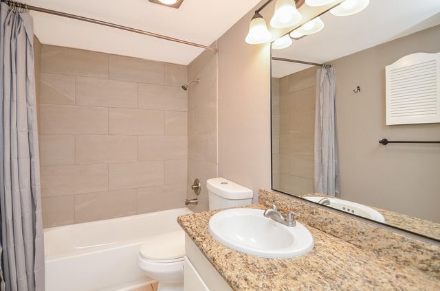 850 Threadneedle Street 75, Houston, TX 77079