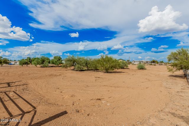 16619 W WINDSTONE Trail, Surprise, AZ 85387