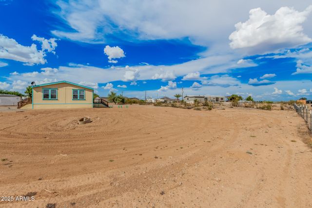 16619 W WINDSTONE Trail, Surprise, AZ 85387