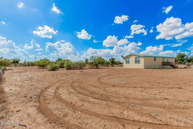16619 W WINDSTONE Trail, Surprise, AZ 85387