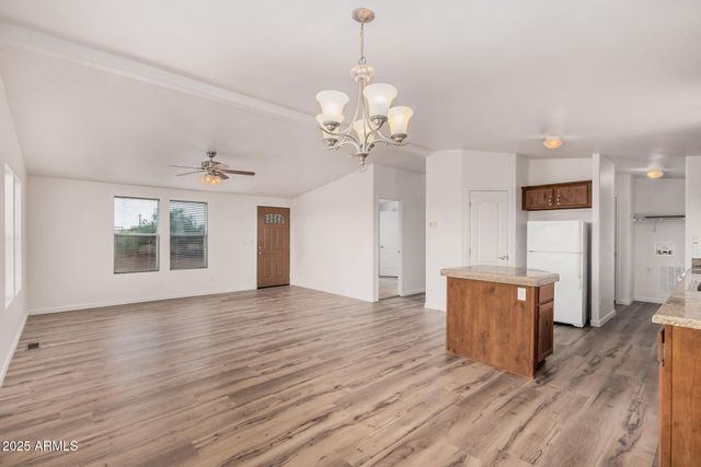 16619 W WINDSTONE Trail, Surprise, AZ 85387