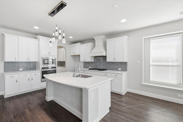 2717 Calloway Creek Drive, Fort Worth, TX 76118