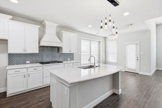 2717 Calloway Creek Drive, Fort Worth, TX 76118