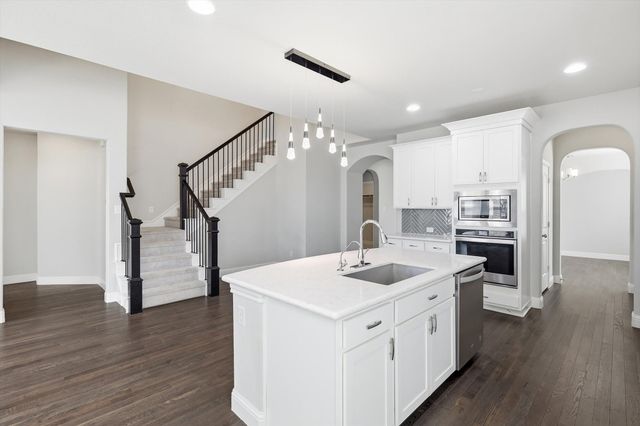 2717 Calloway Creek Drive, Fort Worth, TX 76118