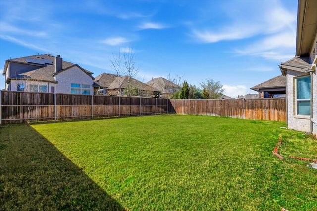 2717 Calloway Creek Drive, Fort Worth, TX 76118