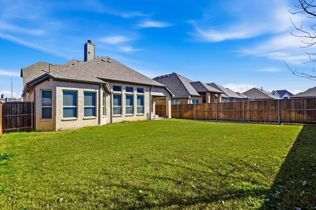 2717 Calloway Creek Drive, Fort Worth, TX 76118