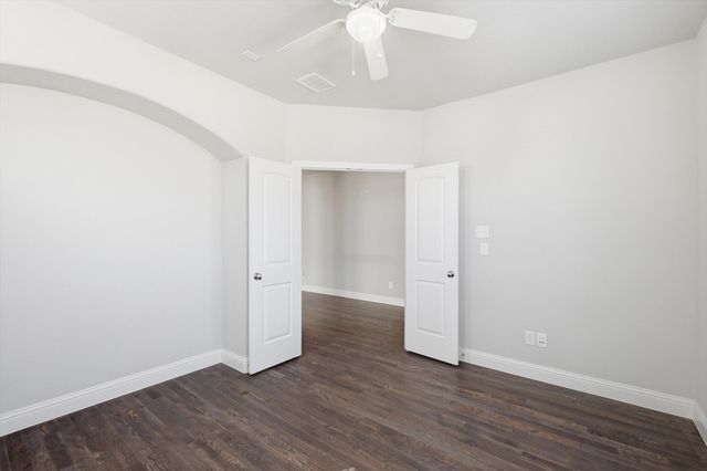 2717 Calloway Creek Drive, Fort Worth, TX 76118
